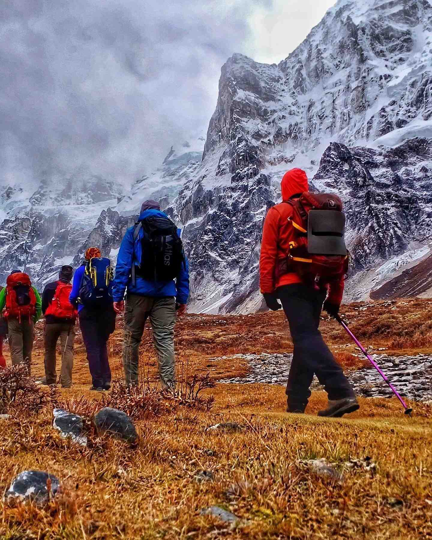 nepal trekking trail